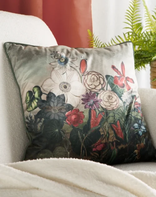 Velours kussenhoes met bloemen JA137-32