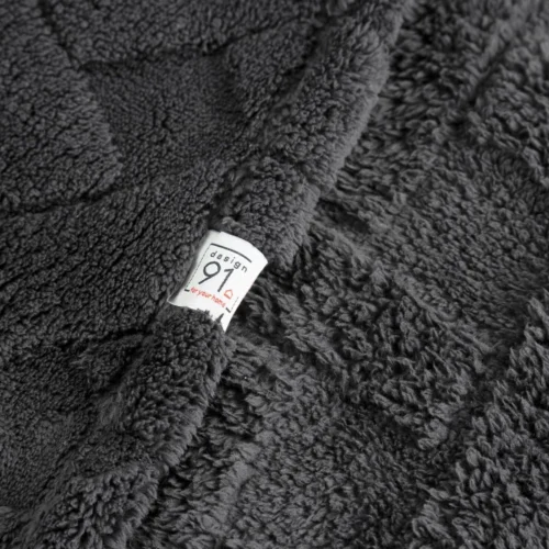 K167-08e Deken teddy reliëf met visgraatmotief K167-08