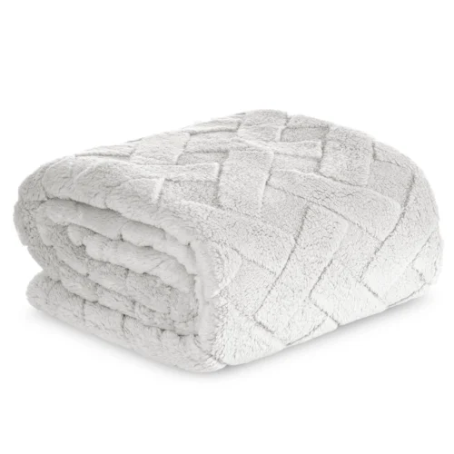 K167-09a Deken teddy reliëf met visgraatmotief K167-09