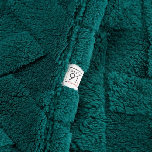 K167-10e Deken teddy met visgraatreliëf K167-10