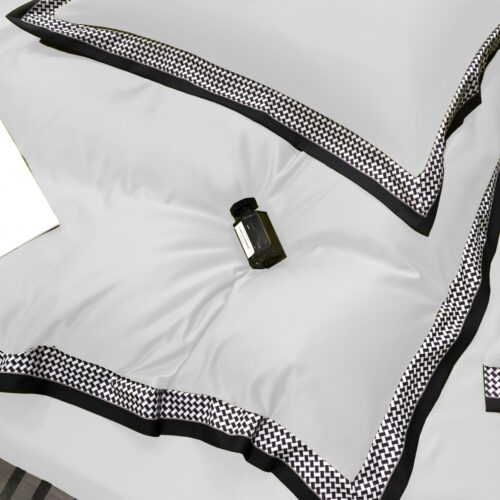 PGP-02b Dekbedovertrek met decoratieve biezen PGP-02