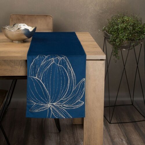 OIF-09a Fluwelen tafelloper met bloemenprint OIF-09