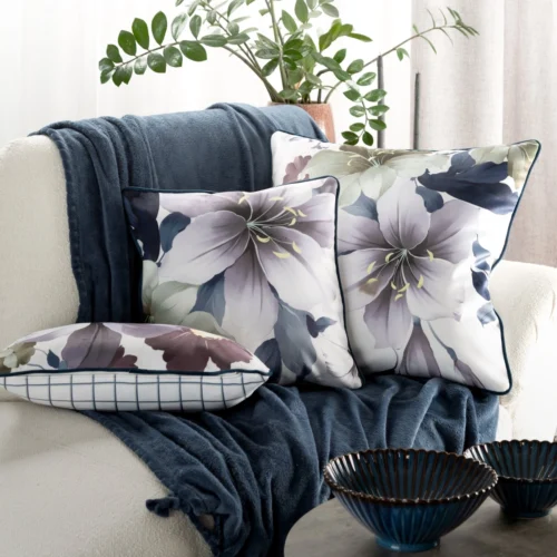 JA152-07e Fluwelen kussenhoes met bloemenprint en bies JA152-07