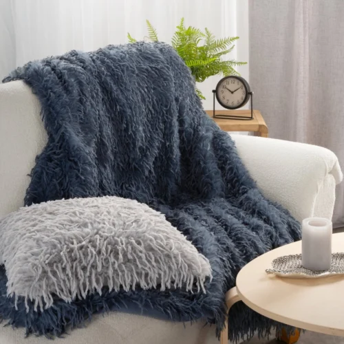 Dubbelzijdige deken van bont K181-03 blauw