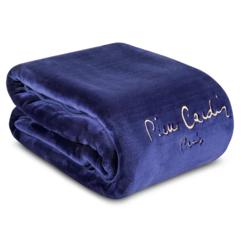 K183-03b Pierre Cardin deken met geborduurd logo K183-03