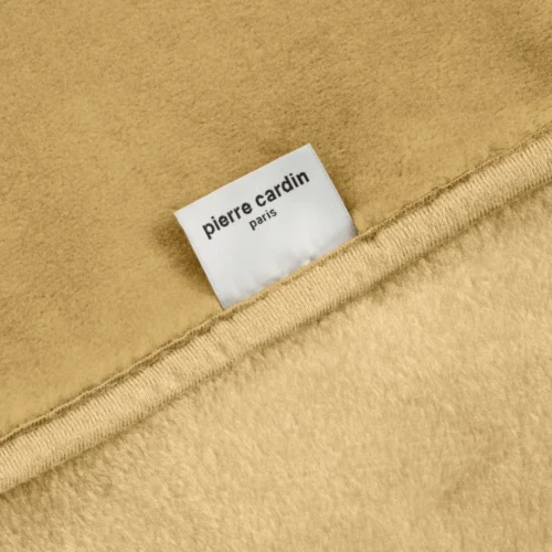 K183-06d Pierre Cardin deken met geborduurd logo K183-06