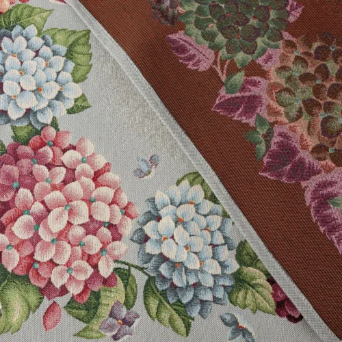 OJG-01-fr1 Wandloper met geweven bloemenpatroon OJG-01