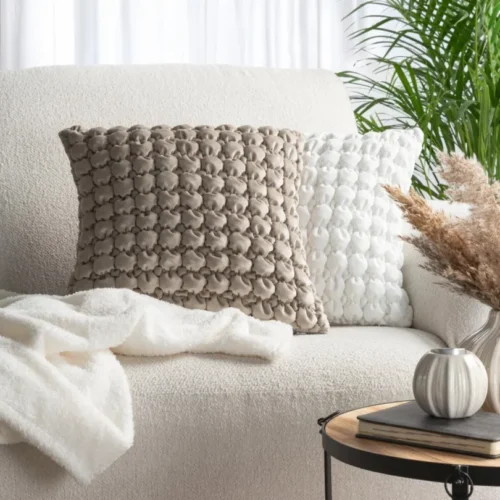 810px_JA166-01b Velvet Bubbly Kussensloop - Beige