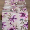 Waterdichte Tafelloper - Beige met Roze Bloemen
