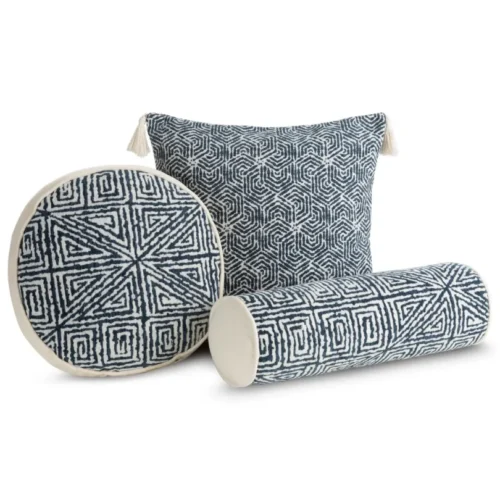 Kussensloop met decoratieve kwastjes JA132-02